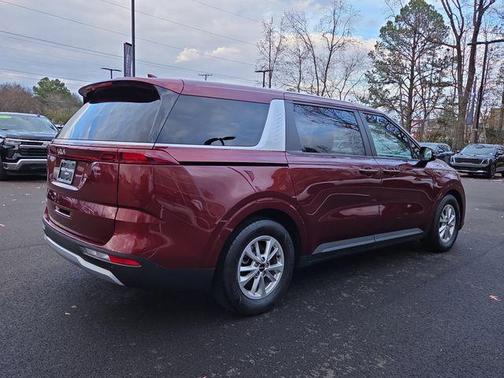 2023 Kia Carnival LX