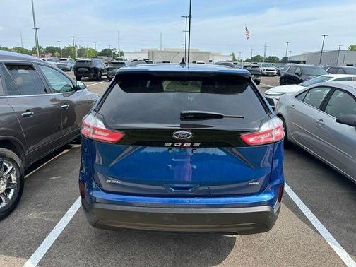 Blue Metallic 2022 Ford Edge SEL