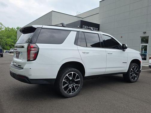 Summit White 2022 Chevrolet Tahoe RST