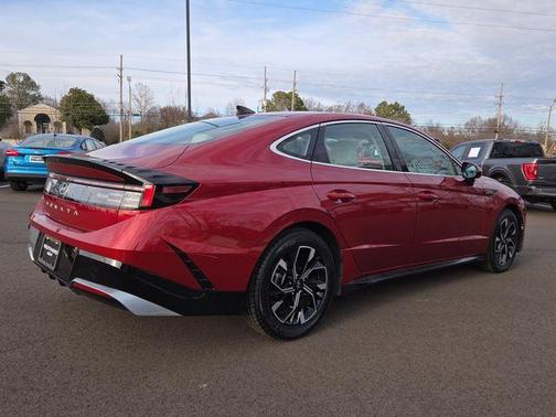 2024 Hyundai SONATA SEL