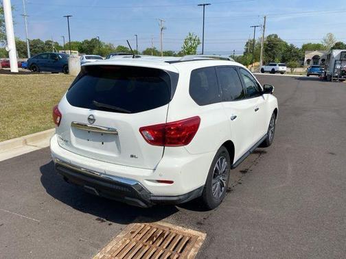 Glacier White 2018 Nissan Pathfinder SL