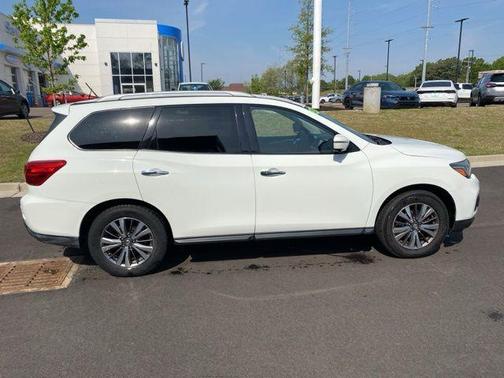 Glacier White 2018 Nissan Pathfinder SL