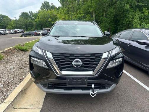 Black 2023 Nissan Rogue SV