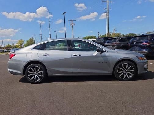2024 Chevrolet Malibu RS