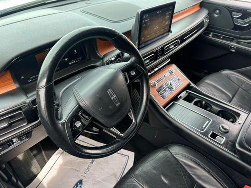 Radiance Metallic 2020 Lincoln Aviator Reserve RWD