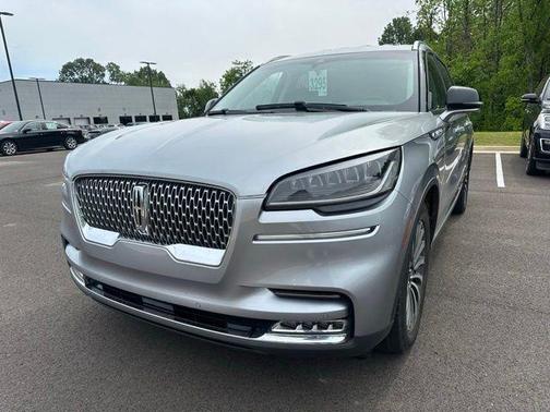 Radiance Metallic 2020 Lincoln Aviator Reserve RWD