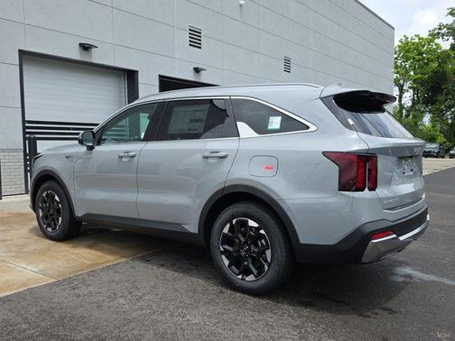 Wolf Gray 2026 Kia Sorento S