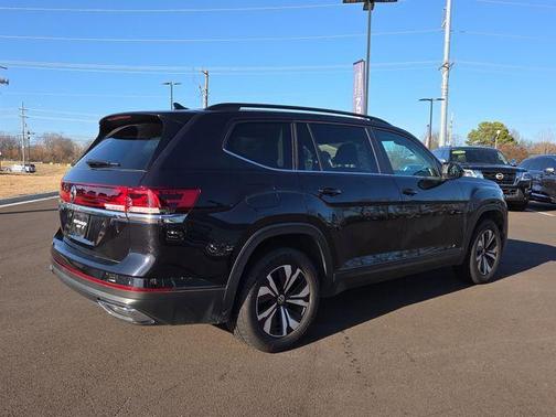 2024 Volkswagen Atlas 2.0T SE