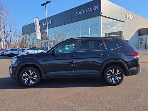 2024 Volkswagen Atlas 2.0T SE