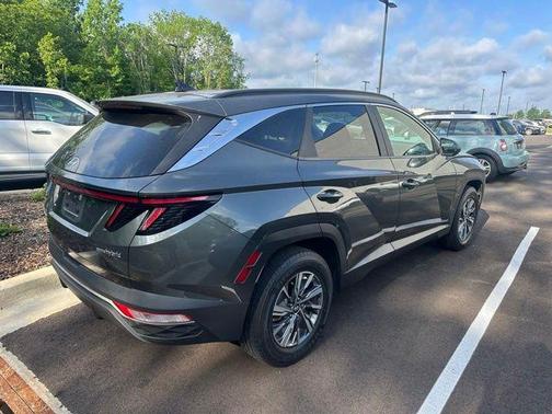 Amazon Gray 2022 Hyundai TUCSON Hybrid Blue