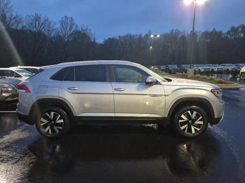 2023 Volkswagen Atlas Cross Sport 2.0T SE