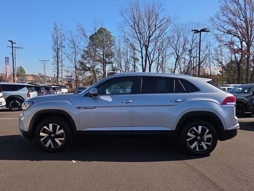 2023 Volkswagen Atlas Cross Sport 2.0T SE