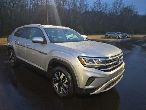 2023 Volkswagen Atlas Cross Sport 2.0T SE
