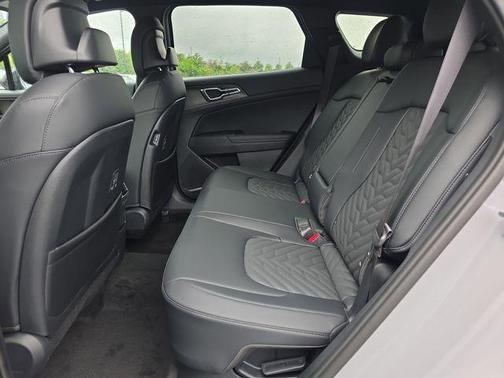 Wolf Gray 2026 Kia Sportage Hybrid