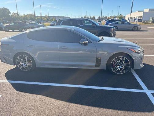 2022 Kia Stinger GT2