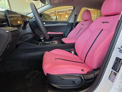 Snow White Pearl 2026 Kia K5 LXS