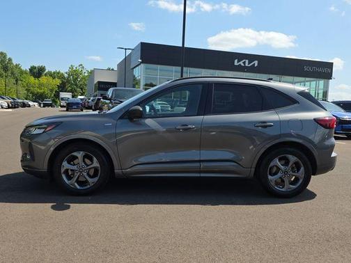 Gray Metallic 2023 Ford Escape ST-Line