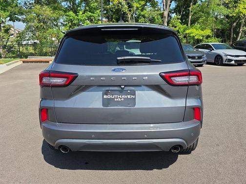 Gray Metallic 2023 Ford Escape ST-Line
