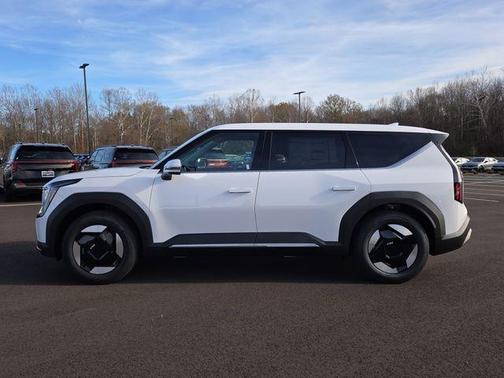 2026 Kia EV9 Light Long Range