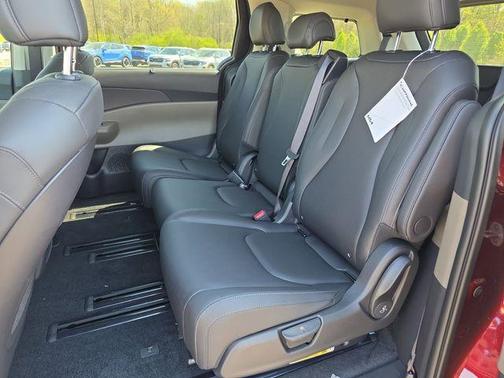 Flare Red 2026 Kia Carnival EX