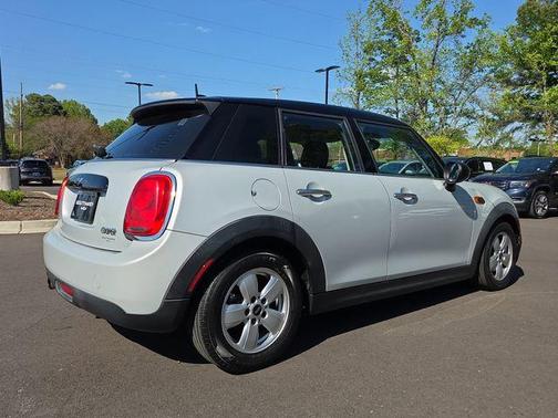 White Silver 2017 MINI Hardtop Cooper