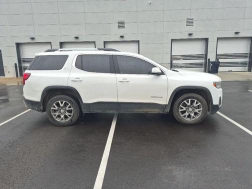2021 GMC Acadia SLT