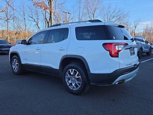 2021 GMC Acadia SLT