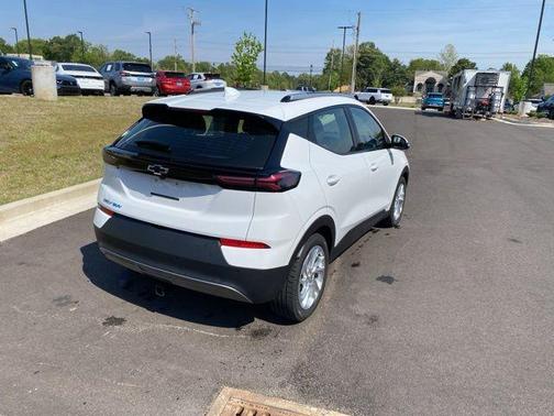 Summit White 2023 Chevrolet Bolt EUV LT