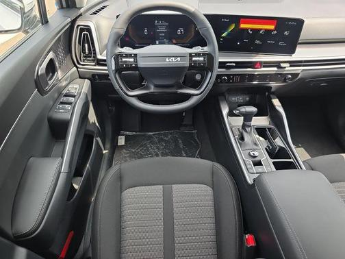 Glacial White Pearl 2026 Kia Sorento LX