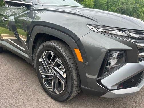 Amazon Gray 2025 Hyundai TUCSON Hybrid Limited
