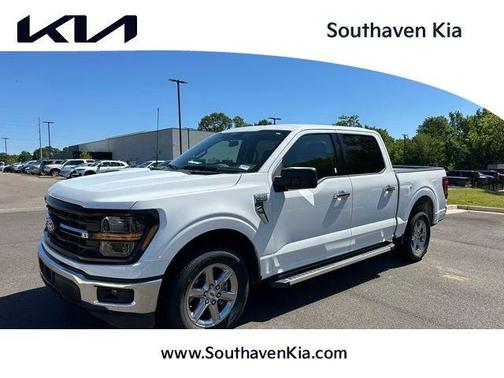 Oxford White 2025 Ford F-150 XLT