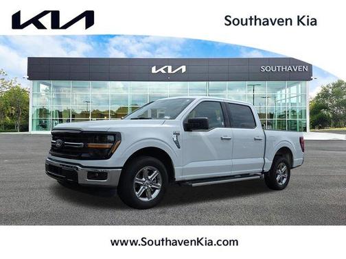 Oxford White 2025 Ford F-150 XLT