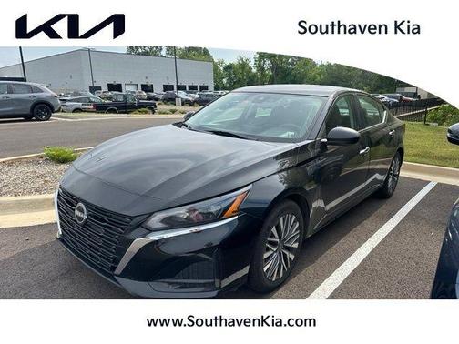 Super Black Clearcoat 2024 Nissan Altima 2.5 SV