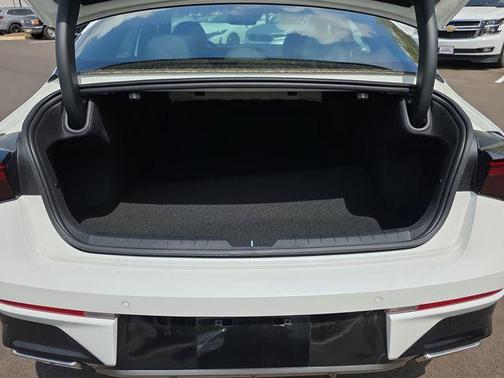 Snow White Pearl 2026 Kia K5 GT