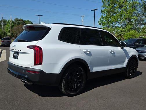 Glacial White Pearl 2022 Kia Telluride EX