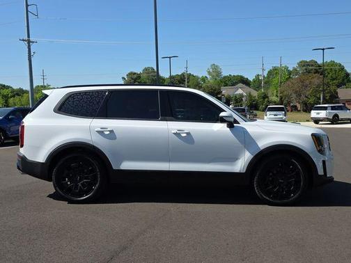 Glacial White Pearl 2022 Kia Telluride EX