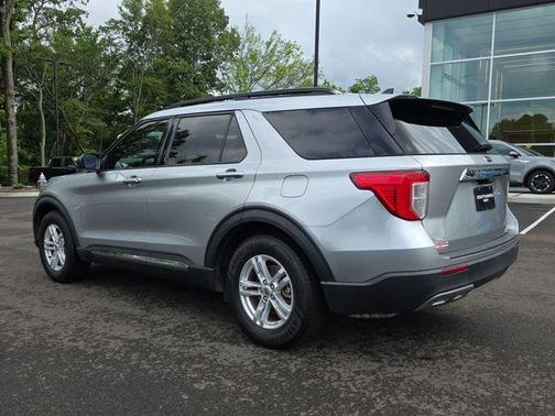 Silver Metallic 2021 Ford Explorer XLT
