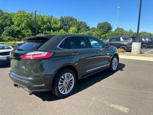 Green Metallic 2024 Ford Edge Titanium