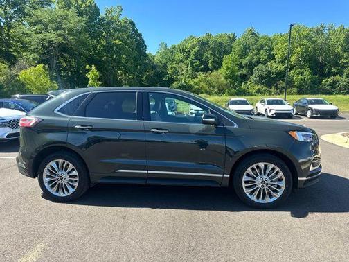 Green Metallic 2024 Ford Edge Titanium