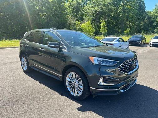 Green Metallic 2024 Ford Edge Titanium