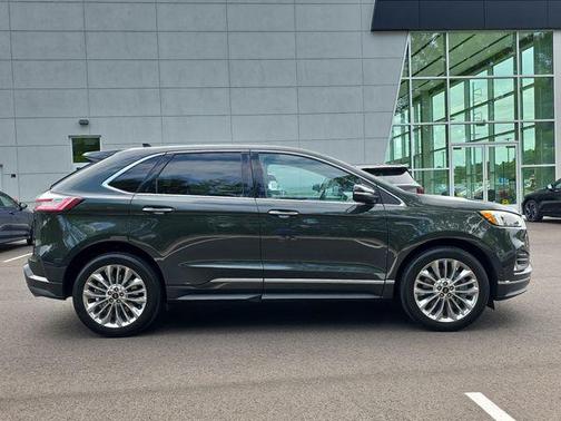 Green Metallic 2024 Ford Edge Titanium