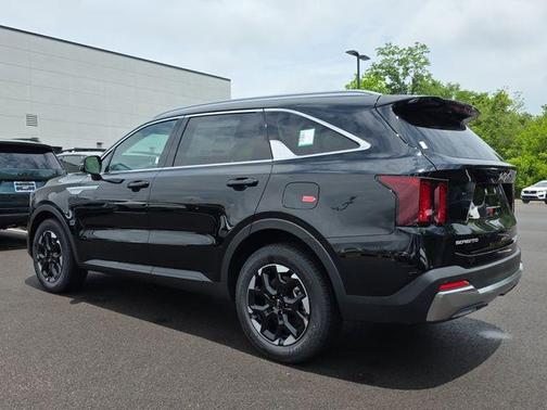 Ebony Black 2026 Kia Sorento S