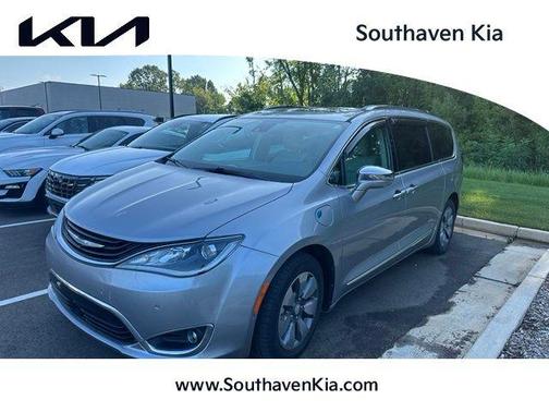 Billet Silver Metallic Clearcoat 2018 Chrysler Pacifica Hybrid Limited