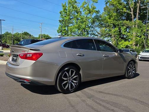 Mineral Gray Metallic 2024 Chevrolet Malibu RS