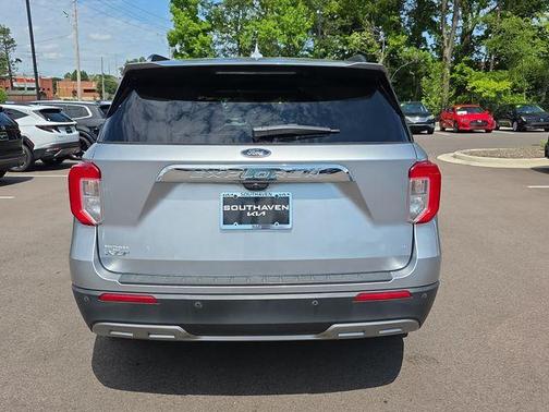 Silver Metallic 2020 Ford Explorer XLT