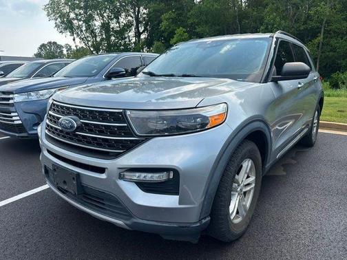 Silver Metallic 2020 Ford Explorer XLT