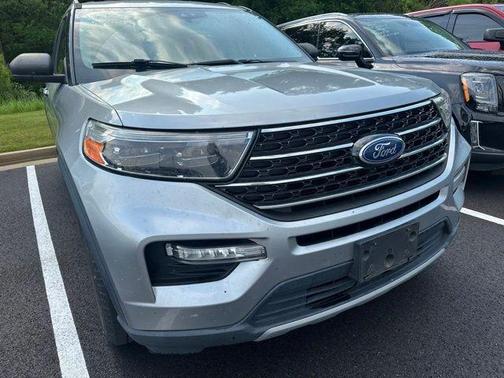 Silver Metallic 2020 Ford Explorer XLT