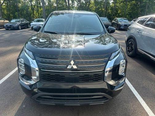 Black Diamond 2022 Mitsubishi Outlander ES