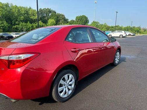 Barcelona Red Metallic 2016 Toyota Corolla LE