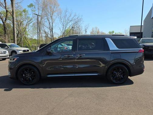 2024 Kia Carnival SX Prestige